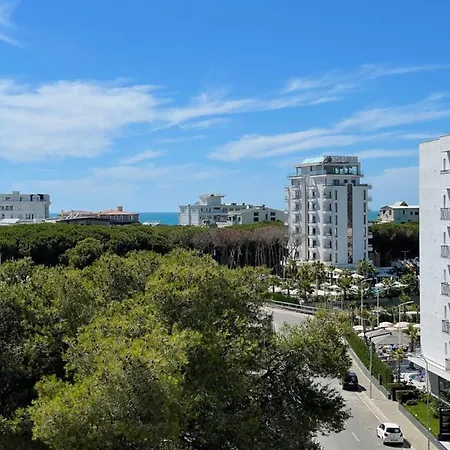 Ξενοδοχείο Adria 4*
