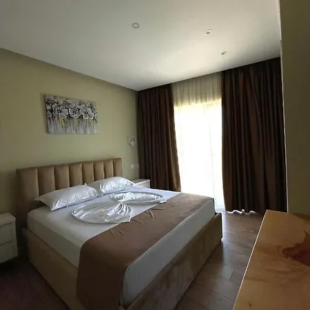 Ξενοδοχείο Adria 4*