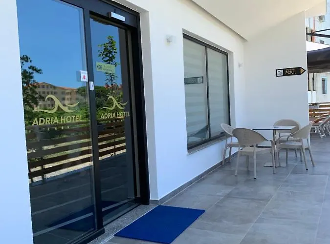 Adria 4*