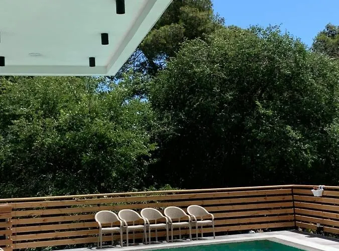 Adria Hotel Golem (Tirana)